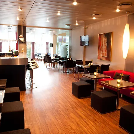 מלון Hotel Svendborg 4*
