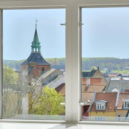 מלון Hotel Svendborg 4*