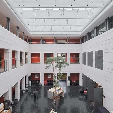 מלון Hotel Svendborg 4*